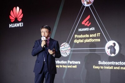 Wei Xianbin, Director of the Distribution Business Dept of Huawei Enterprise Sales Dept, delivered the speech (PRNewsfoto/Huawei Enterprise)