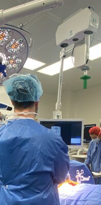 PathKeeper Surgical uses Artificial Intelligence and Laser-Optic 3D cameras for spine surgical navigation. The combination of these technologies enables the surgeon to have sub-millimetric accuracy for registration and tool tracking, and eliminates radiation in the operating room.