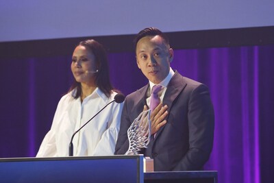 BRP remporte le prix  Stratgie d'affaires  succs  au Gala Les Mercuriades. (Groupe CNW/BRP Inc.)