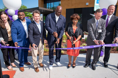 Novant Health leaders and physicians join Michael Jordan and Deloris Jordan in cutting the ribbon to celebrate the opening of the Novant Health Michael Jordan Family Medical Clinic in Wilmington, N.C.