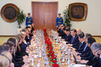 Xi Jinping führt Gespräch mit Aleksandar Vučić