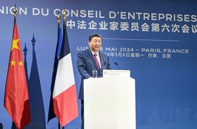 President Xi Jinping delivers a speech at the closing ceremony of the sixth meeting of the China-France Business Council in Paris on Monday. XIE HUANCHI/XINHUA