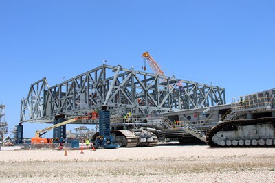 Bechtel and NASA teams worked together to Jack and Set the Mobile Launcher 2 base at the operational height of 25 feet.