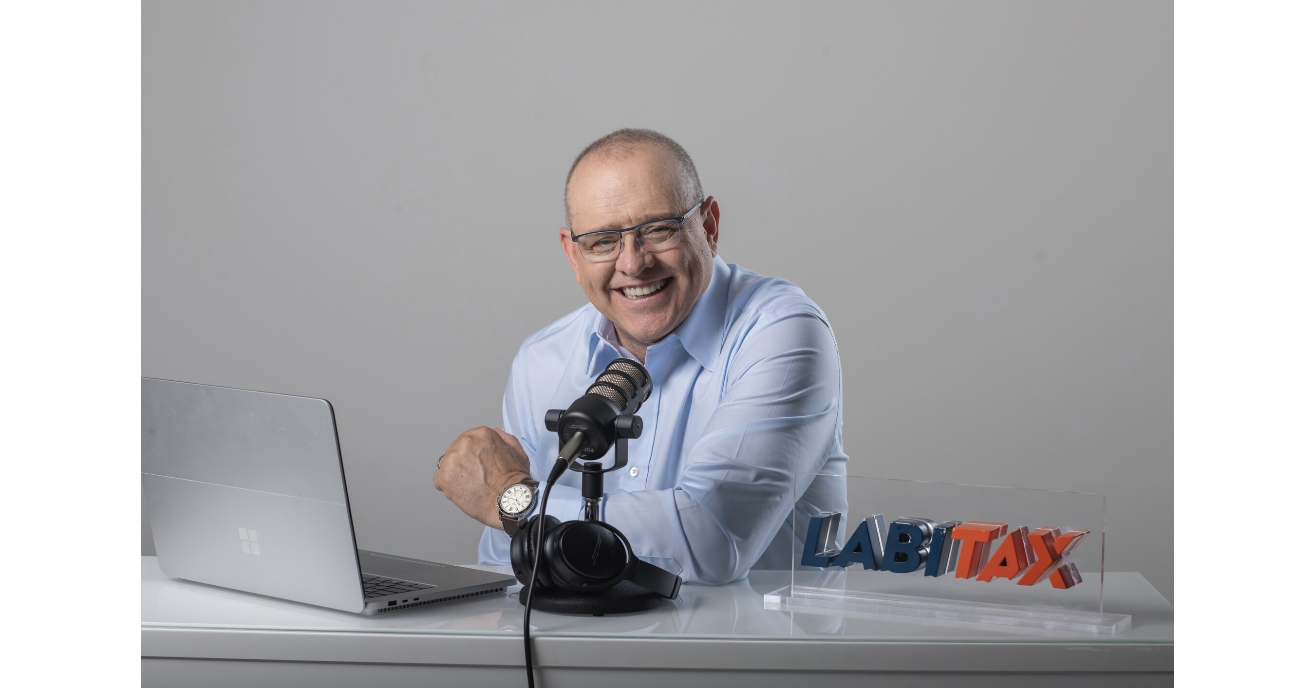 EL MAESTRO DE LOS IMPUESTOS CARLOS RAM&Iacute;REZ PRESENTA POR TERCER A&Ntilde;O CONSECUTIVO USA TAX CONVENTION, EL EVENTO CUMBRE PARA PROFESIONALES HISPANOS EN IMPUESTOS