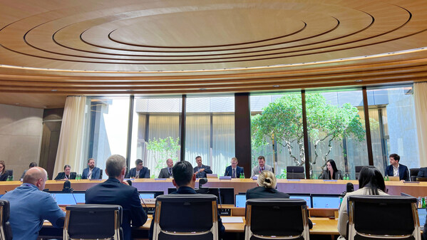 Unable to view the image, Please provide a valid URL.