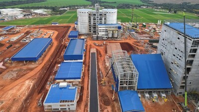 Non-toxic and impermeable: The Maltaria Campos Gerais processes 240,000 tons of malt per year. The waterproofed concrete silos protect the stored grain from any contact with moisture.