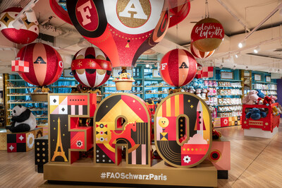FAO Schwarz, New York City's most iconic toy store, announced the opening of its first store in Paris, bringing the magical world of FAO Schwarz to the 5th floor of Galeries Lafayette Paris Haussmann. Parisians and tourists from all over can now celebrate the joy of play with high-quality toys, unique experiences, spectacular demonstrations and unforgettable entertainment.