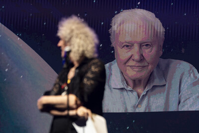 Brian May accepting the Stephen Hawking Medal on behalf of David Attenborough STARMUS co-founder Sir Brian May accepts the Stephen Hawking Medal for Science Communication on behalf of Sir David Attenborough. The legendary broadcaster and natural historian is celebrated for his ground-breaking documentaries that have educated and inspired generations, fostering a greater appreciation for the natural world. (PRNewsfoto/STARMUS Festival)