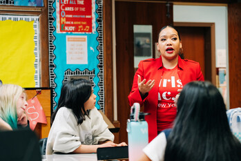 Girls Inc. of NYC Program Director Jazmin Navarro leads a lesson on mental health. / Image by Adina Lerner