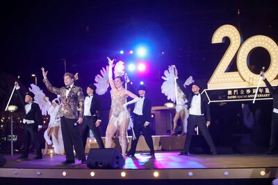 周四舉行的周年慶典活動以澳門金沙開幕時的表演作為主題,透過絢麗奪目的歌舞服裝、精彩絕倫的歌曲及舞蹈向觀眾送上歡樂,並邀請澳門本地歌手古淖文及倫敦西區著名歌手Kayleigh Stephenson獻唱。