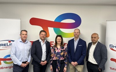 From left to right: Sean Fraser, Olivier Gauthier, Nadine Hébert, Pierre-Charles Déry, Pascal Tran (CNW Group/TotalEnergies Marketing Canada Inc)