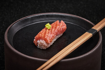 Wanda Fish Unveils Its First Cell-Cultivated Bluefin Tuna Toro Sashimi (Credit: Noam Preisman)