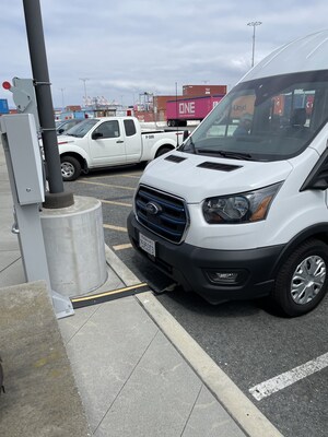 WiTricity is providing wireless charging for the International Transportation Service (ITS) America light-duty fleet at the Port of Long Beach. Depicted in the photo is a Ford Transit Connect powered by WiTricity’s Halo wireless charging unit.