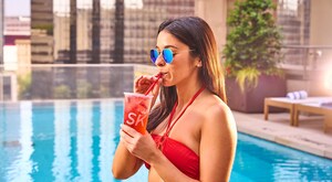 SMOOTHIE KING LAUNCHES FIRST DRINK SERVED OVER ICE--SK REFRESHERS -- LAUNCHING THE BRAND INTO A NEW BEVERAGE CATEGORY