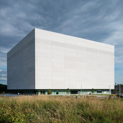 The Big White Cube (Photo credit: Roy Grogan) (CNW Group/Library and Archives Canada)