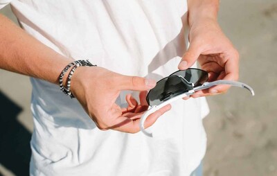 Popticals sunglasses integrate a patented FL2 Micro-Rail System technology for one-of-a-kind collapsibility that makes them easily portable and safely packable in small spaces.