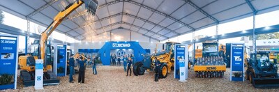 No Agrishow 2024, a maior feira tecnológica agrícola do Brasil e uma das maiores do mundo, a XCMG lançou mais de 10 modelos de maquinário, incluindo carregadeiras, escavadeiras, motoniveladoras, rolo compressores e os novos produtos de energia, entre outros. (PRNewsfoto/XCMG Machinery)