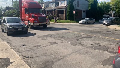 This is the first year that Aberdeen Avenue in Hamilton has claimed the top spot on the provincial list, due to potholes, poor road maintenance and traffic congestion. (CNW Group/CAA South Central Ontario)