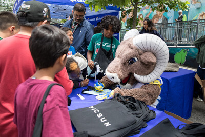 Los Angeles Rams and Pacsun Team Up to Combat Chronic Absenteeism in Under-Resourced Schools (credit Los Angeles Rams)
