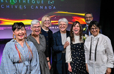 Reneltta Arluk (recipient), Leslie Weir (Librarian and Archivist of Canada), Roseann O’Reilly Runte (LAC Foundation Chair), The Honourable Edith Dumont (Lieutenant Governor of Ontario), Kate Beaton (recipient), Dr. Pradeep Merchant (Committee Chair), Shani Mootoo (recipient) (CNW Group/Library and Archives Canada)