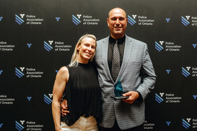 2024 Extra Mile Award: Christine and Stephen Douglas, Barrie Police Service (CNW Group/Police Association of Ontario)