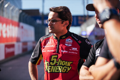 Pietro Fittipaldi, driver of the No. 30 5-hour ENERGY® Rahal Letterman Lanigan Racing Honda, looking at the racetrack in Detroit.