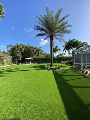 Backyard synthetic turf installation in Jupiter, FL, by Top Green Service JL