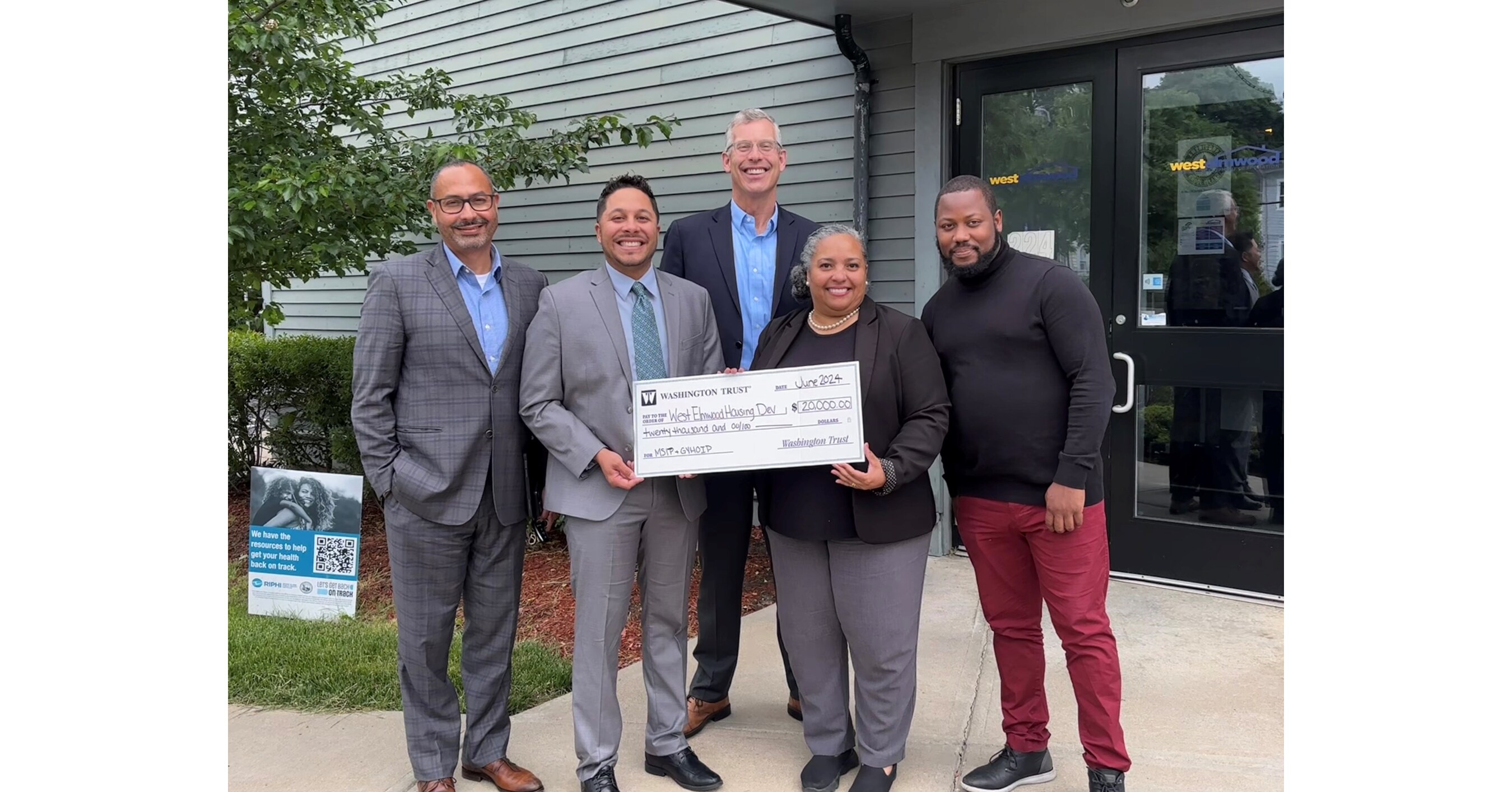 Washington Trust Contributes 20,000 to West Elmwood Housing