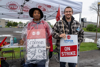 More than 50 members of Unifor Local 1541 and PSAC-UNE Local 70369 are on strike at Best Theratronics (CNW Group/Unifor)