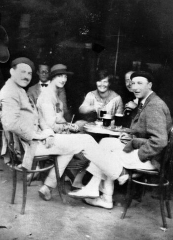 Hosted by author and editor Darla Worden, the Left Bank Writers Retreat draws inspiration from iconic Paris settings, following in the footsteps of Ernest Hemingway, shown with friends in 1925.