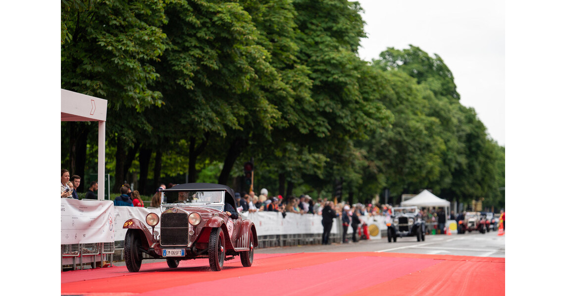 La 1000 Miglia 2024 ha comenzado