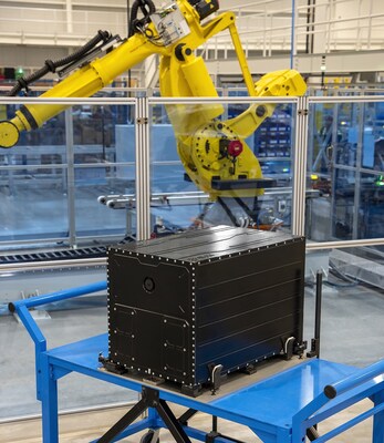 Lion Electric announces successful final certification of its LionBattery HD battery pack. (CNW Group/The Lion Electric Co.)