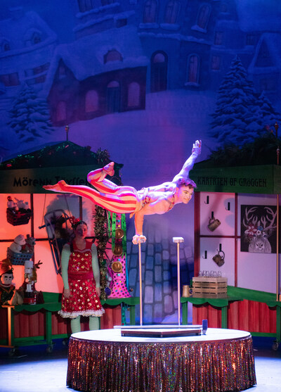 Photo courtesy of Cirque Dreams Holidaze (CNW Group/VStar Entertainment Group)