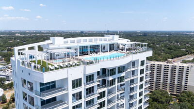Situated just off of Bayshore Drive, Altura Bayshore in South Tampa has been completed and is nearing sellout.