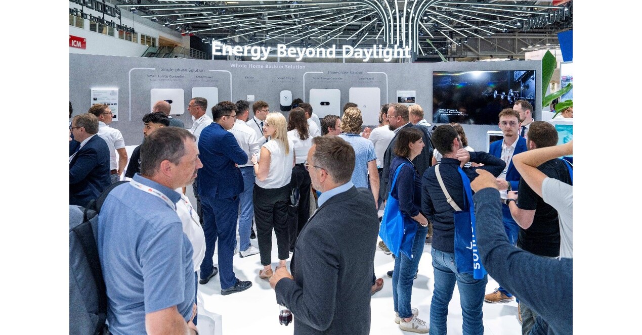 Интеллектуальный генератор возобновляемой энергии, Huawei FusionSolar на Intersolar Europe