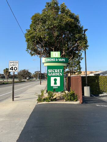 Turn Right for Secret Garden