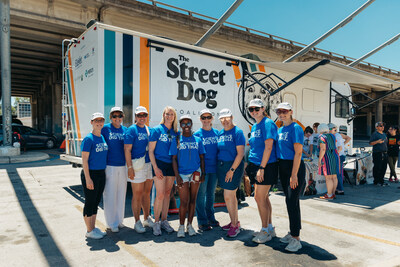 Hill’s Pet Nutrition, together with parent company Colgate-Palmolive, celebrate becoming legacy-level sponsors of The Street Dog Coalition as part of a combined effort to support both ends of the leash by providing free oral health and hygiene products and pet nutrition.