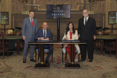 Cristina Levis, CEO of Crystal Cruises and Pascal Camia, Chief International Development Officer of Monte-Carlo Société des Bains de Mer, surrounded by Manfredi Lefebvre d'Ovidio, Executive Chairman of the A&K Travel Group and Stéphane Valeri, Chairman and CEO of Monte-Carlo Société des Bains de Mer