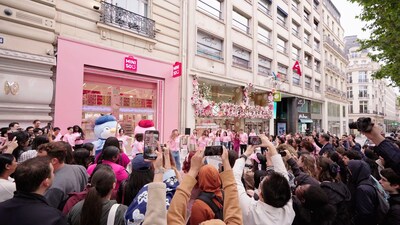 The grand opening drew large crowds as the store broke MINISO’s overseas single-day sales record