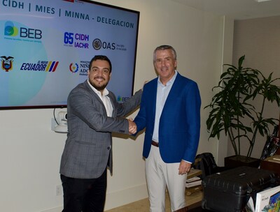 BEB President, Mark Schwartz, shaking hands with the MINNA Vice Minister, Eduardo Escobar, of Paraguay.