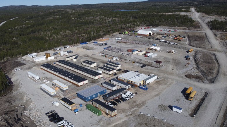 Figure 3: Shaakichiuwaanaan Camp at KM-270 of the Trans-Taiga Road. Trans-Taiga Road (upper left) and the Company’s all-season road (right). (CNW Group/Patriot Battery Metals Inc.)