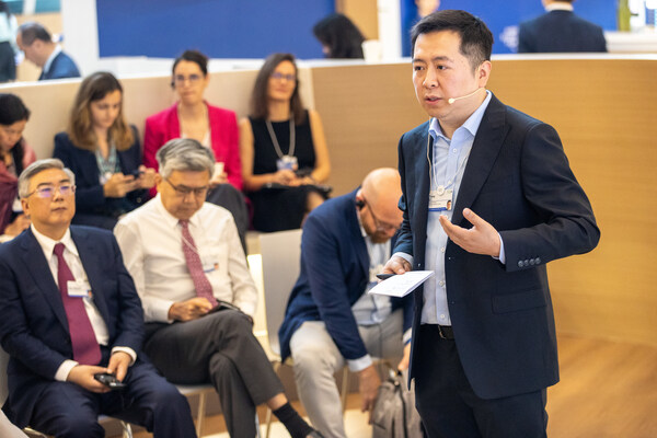 Tony Li, CEO and Founder of KEENON Robotics, presenting at the Annual Meeting of the New Champions Dalian 2024 Tony Li, CEO and Founder of KEENON Robotics, presenting at the Annual Meeting of the New Champions Dalian 2024