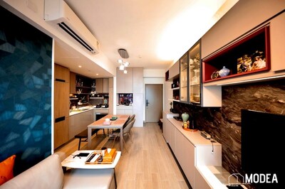 MODEA精心打造簡約奢華的摩登型格家居，採用時尚開放式廚房設計，於視覺上巧妙地將飯廳及廚房連貫在一起，感覺舒適寬敞，設計精心。