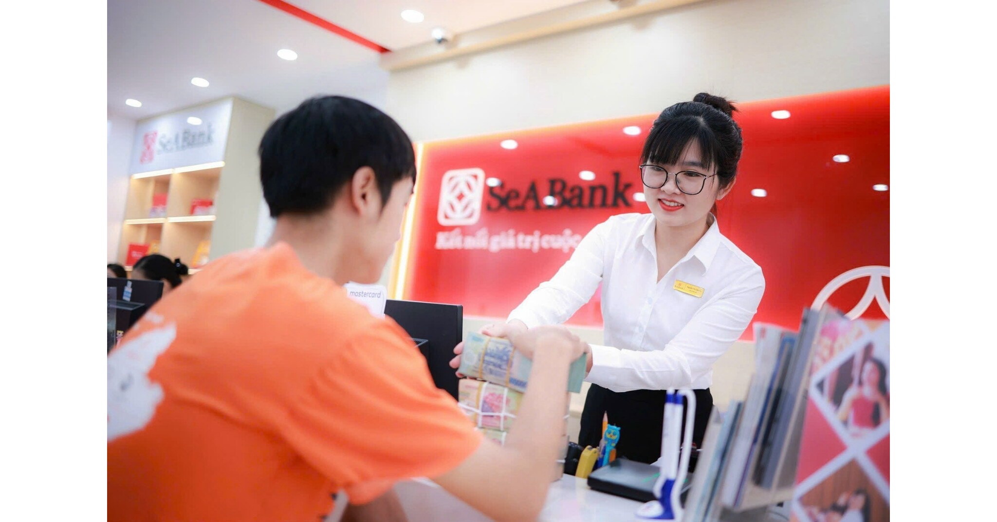 AIIB invests US$75 million in green and blue bonds of SeABank