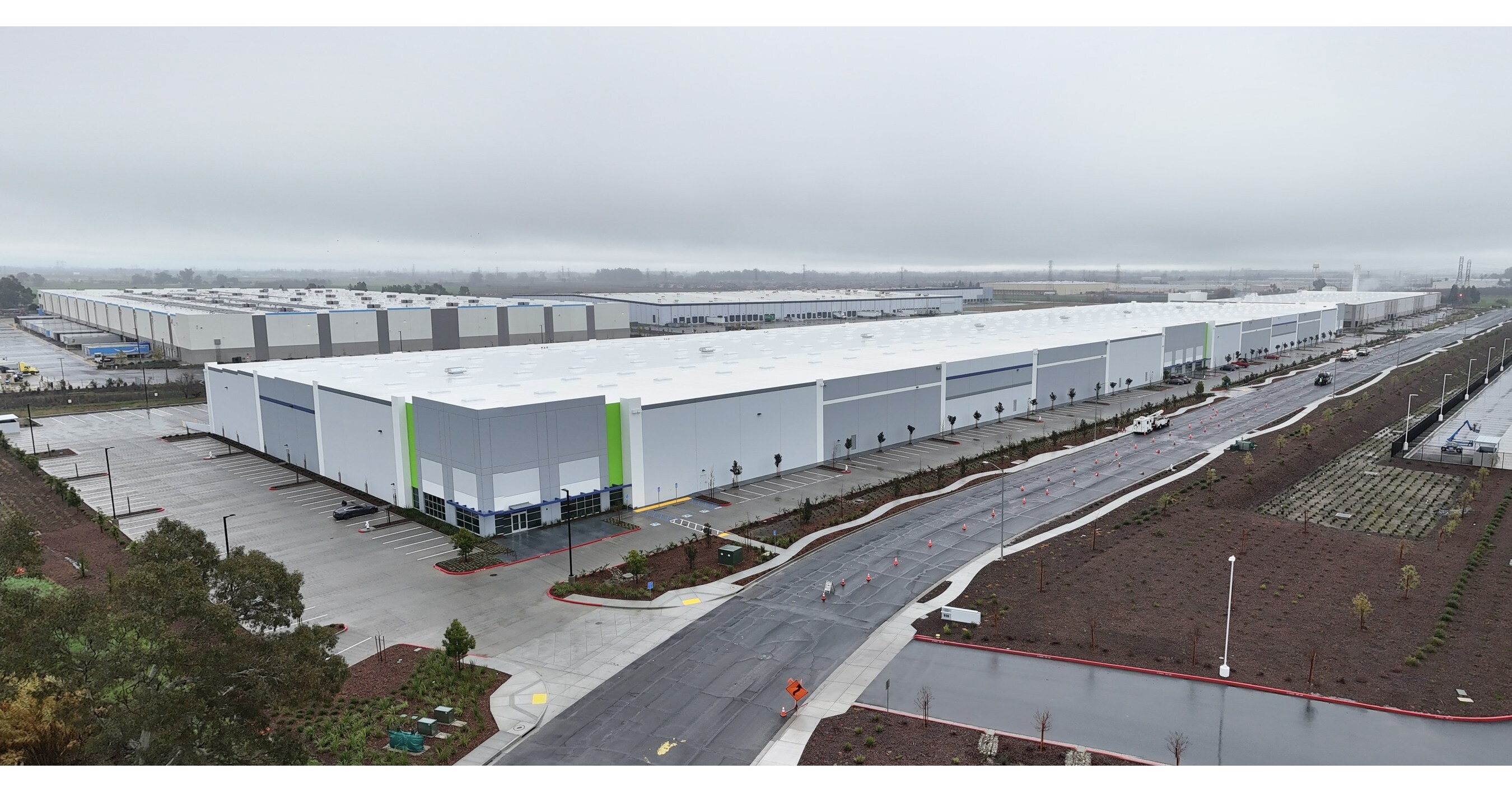 Highline Warren hiring at new Vacaville distribution center in California