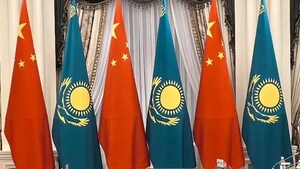 Xi Jinping führt Gespräch mit Kasachstans Präsident Qassym-Schomart Toqajew