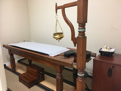 Ayurveda Massage Table