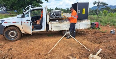 Figure 4: BHEM survey team in operation at the T5 Target –  drill holes DDH2405T003, DDH2405T004, DDH2405T005 and DDH2405T006. (CNW Group/Bravo Mining Corp.)