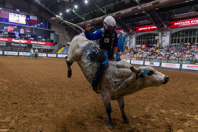 Mauricio Moreira during Round 1 of PBR Challenger Series event in Fort Worth, TX. Photo by Andre Silva