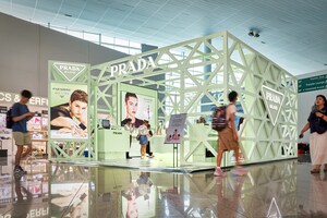 新世界免税店、仁川国際空港にPrada Beautyポップアップをオープン